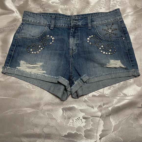 Western Jean shorts - Picture 2 of 3